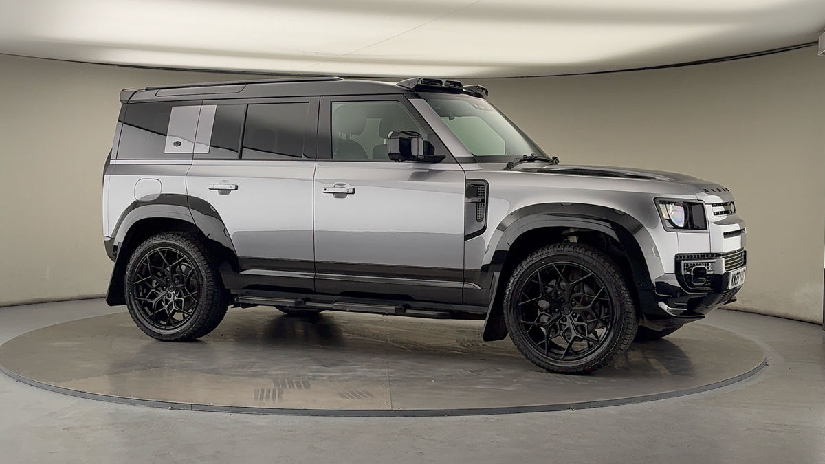 More views of Land Rover Defender 110
