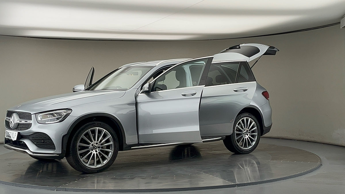 More views of Mercedes-Benz GLC
