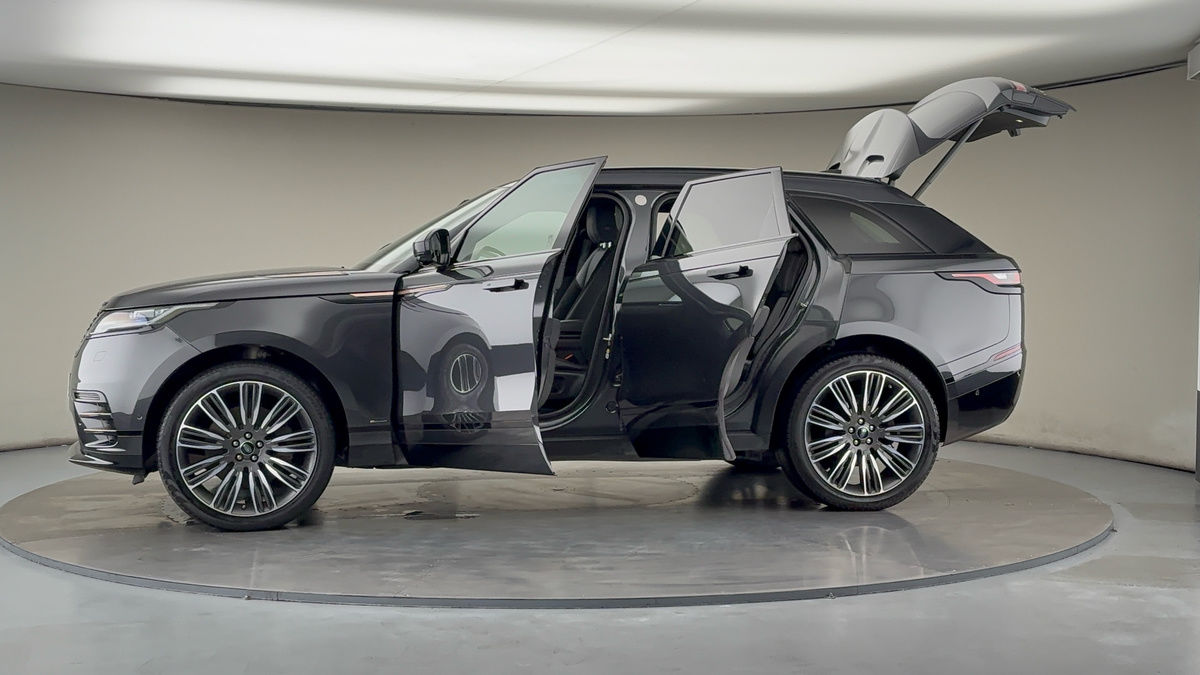 More views of Land Rover Range Rover Velar