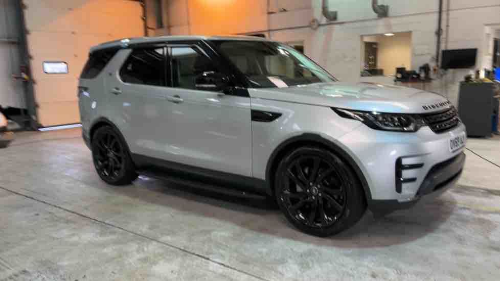 More views of Land Rover Discovery