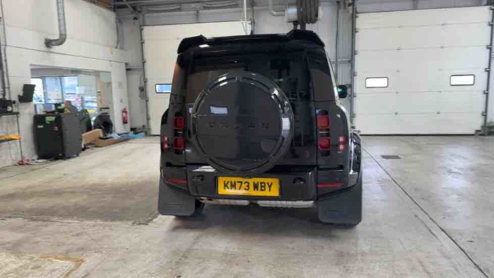 More views of Land Rover Defender 110