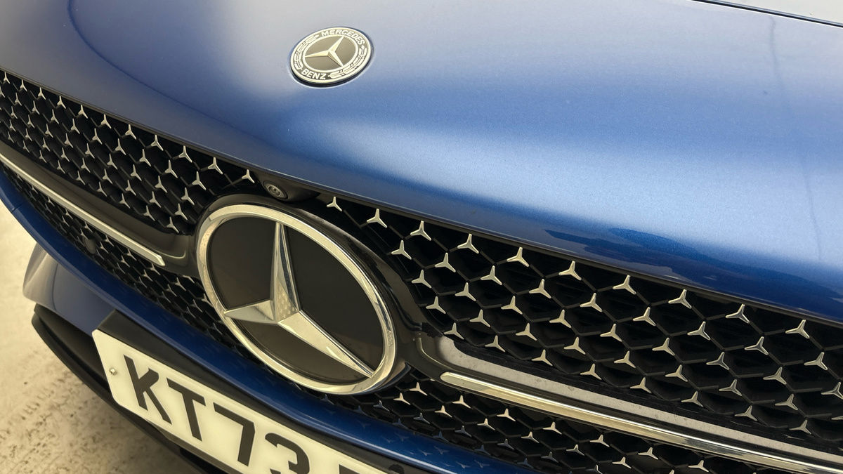 Mercedes-Benz CLA Image 24
