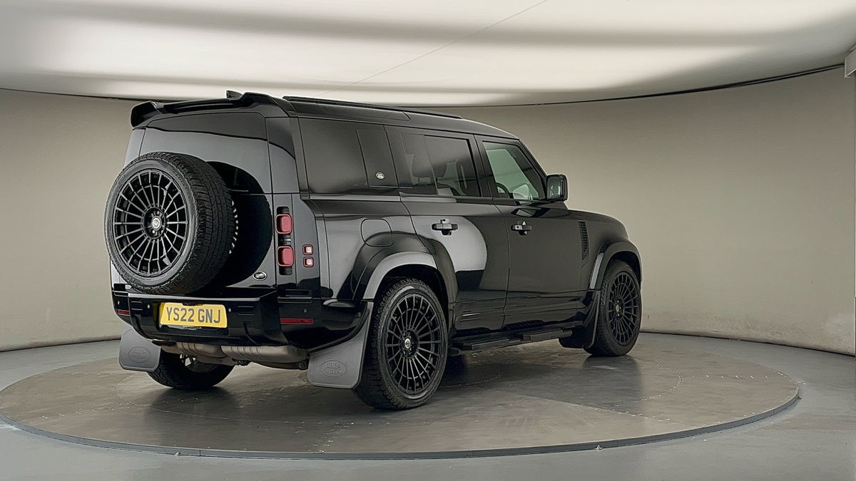 More views of Land Rover Defender 110