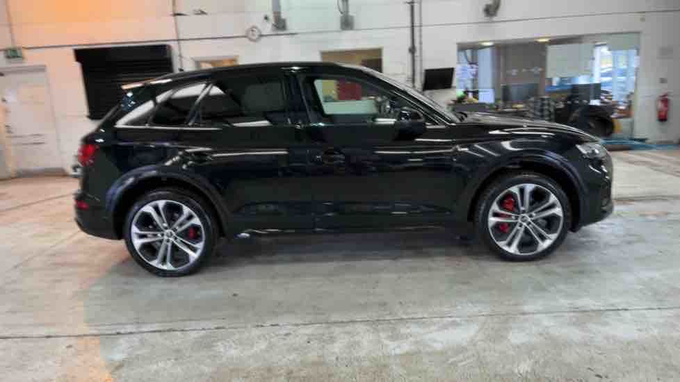 More views of Audi Q5
