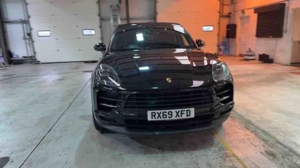More views of Porsche Macan