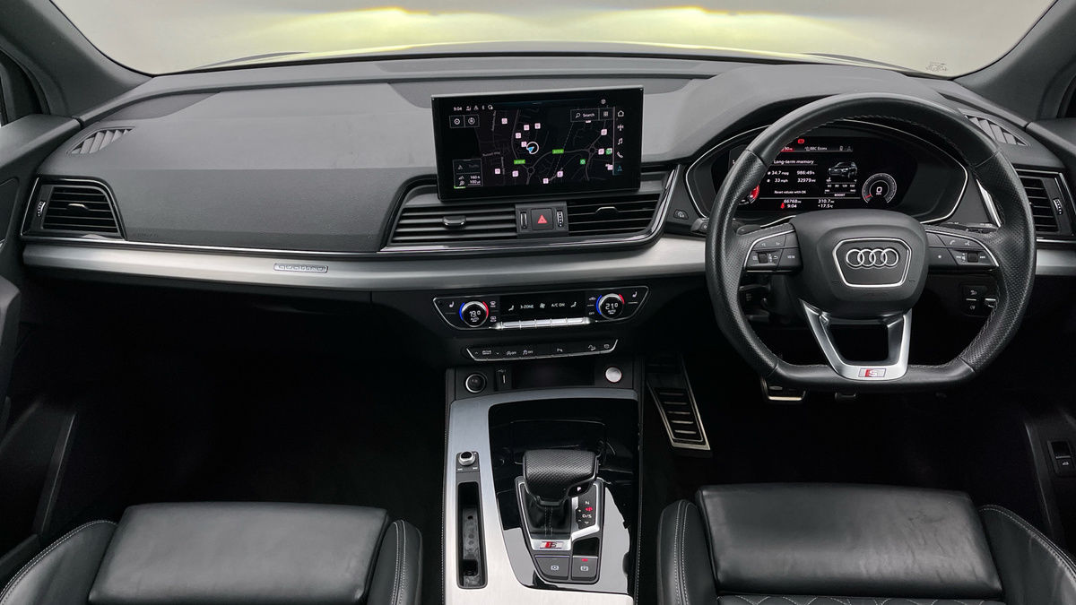 Audi SQ5 Image 12