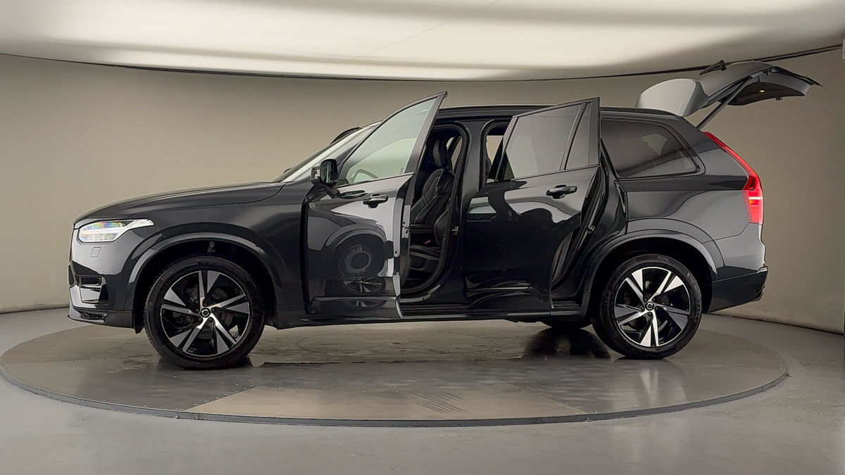 More views of Volvo XC90