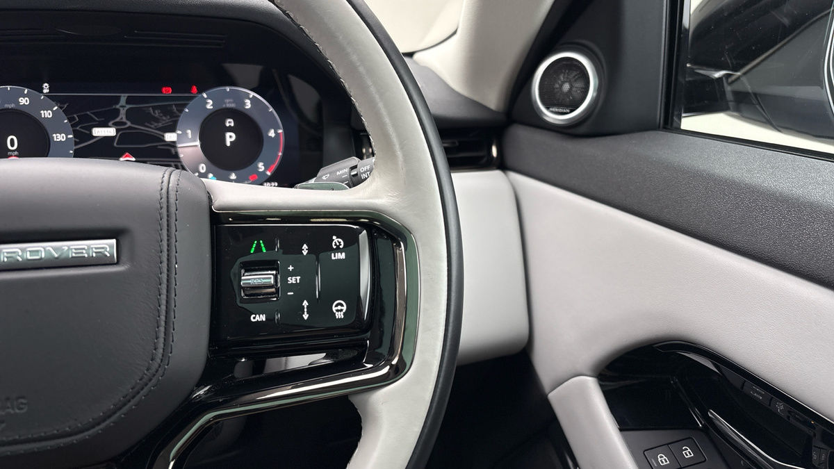 Land Rover Range Rover Evoque Image 14