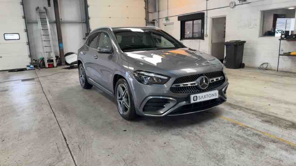 More views of Mercedes-Benz GLA