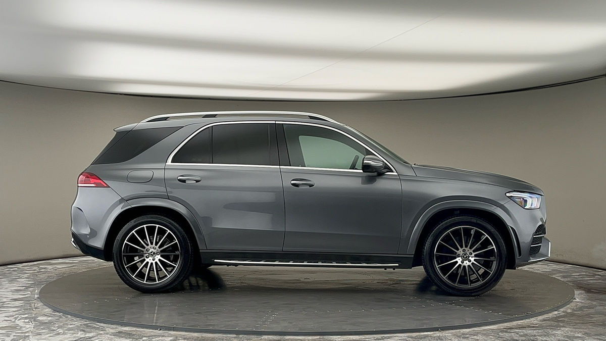 Mercedes-Benz GLE Image 16