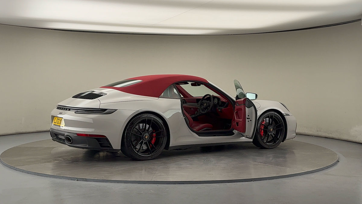 More views of Porsche 911