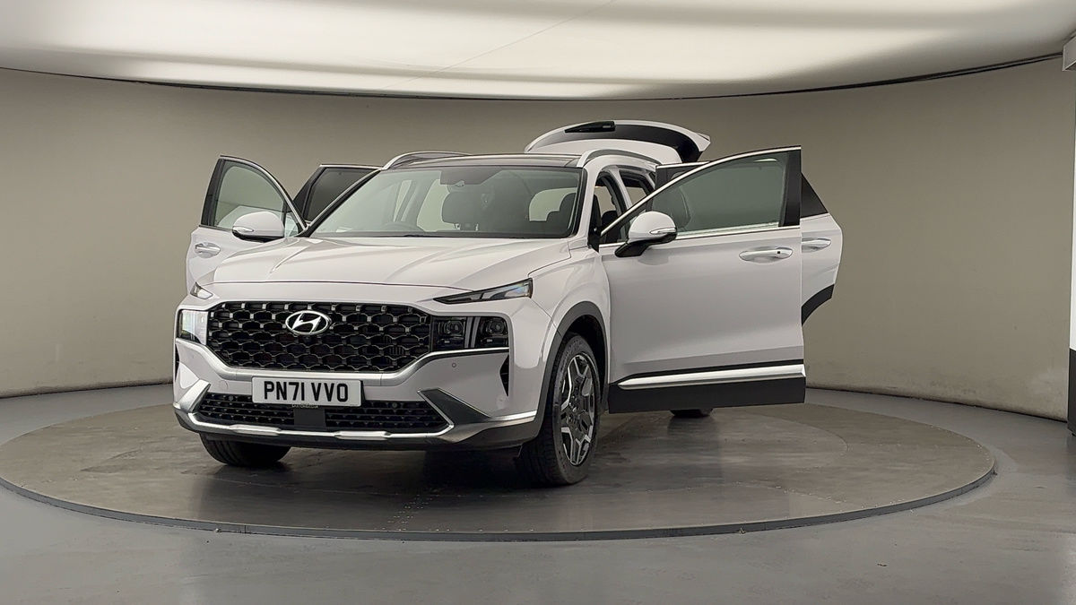 More views of Hyundai Santa Fe