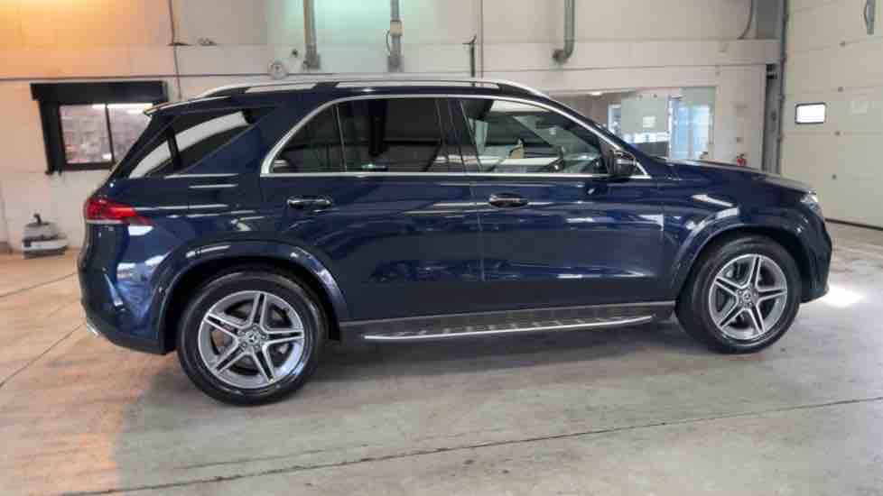 More views of Mercedes-Benz GLE