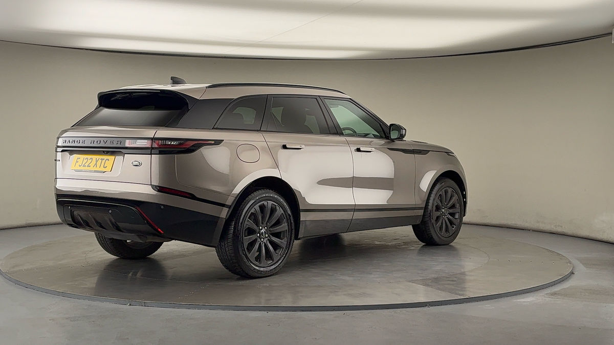 Land Rover Range Rover Velar Image 21