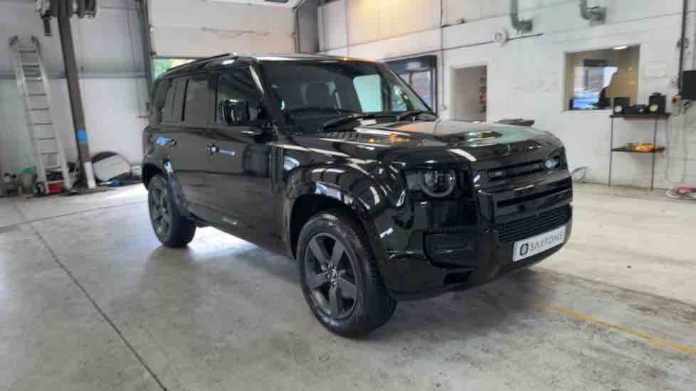 More views of Land Rover Defender 110
