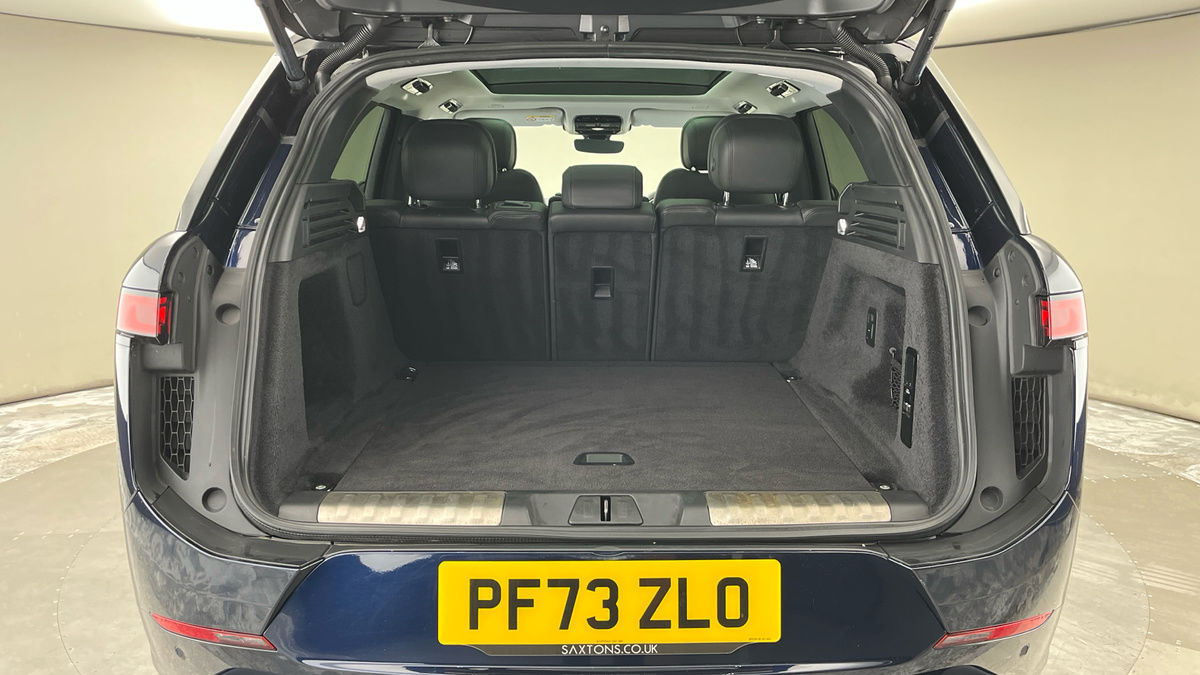 Land Rover Range Rover Sport Image 11