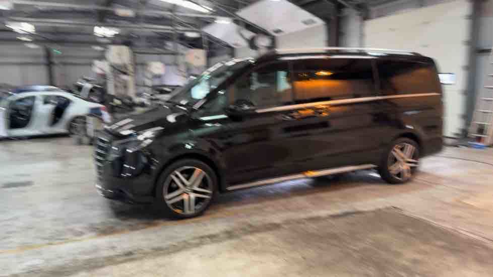 More views of Mercedes-Benz V Class