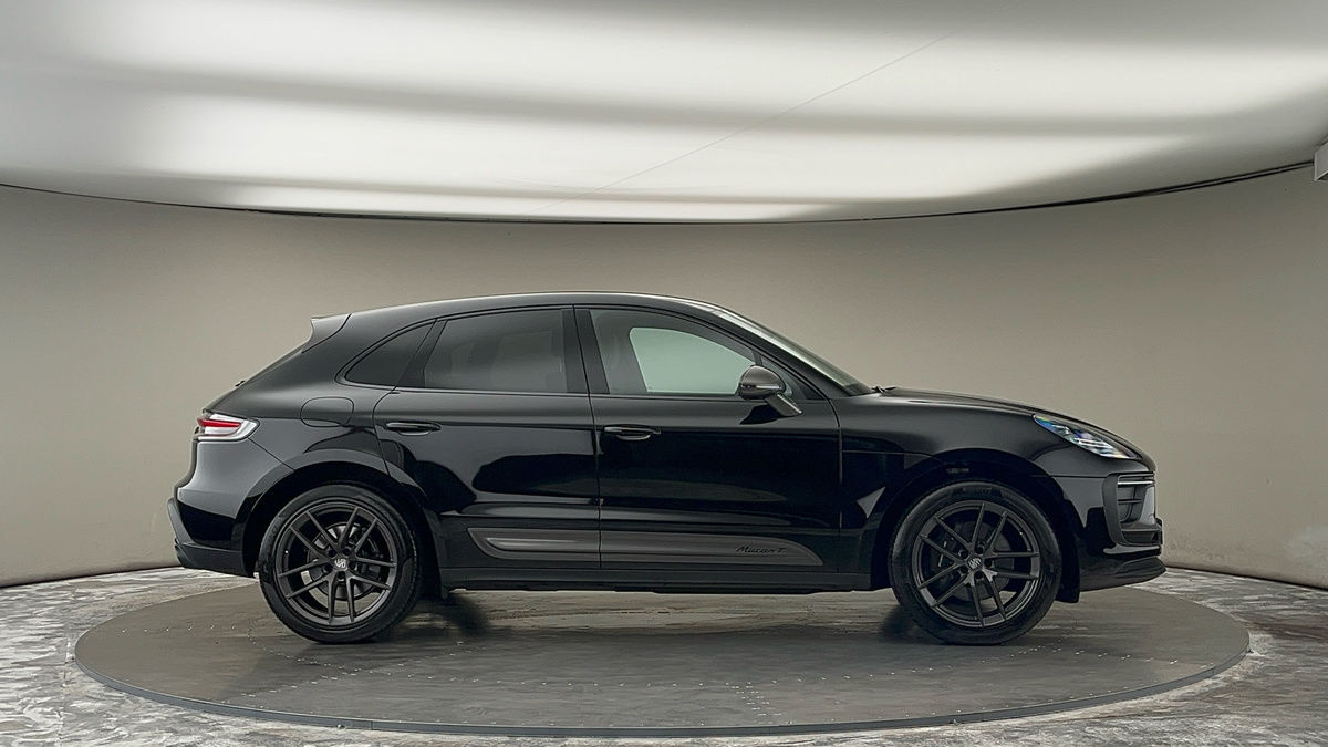 More views of Porsche Macan