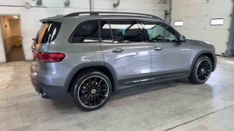 More views of Mercedes-Benz GLB