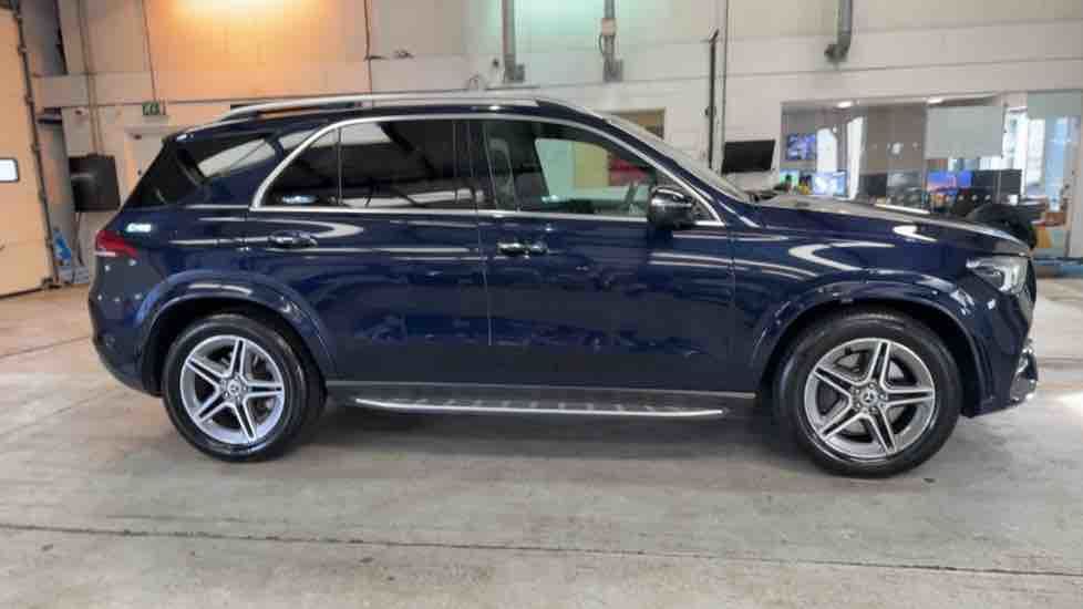 More views of Mercedes-Benz GLE