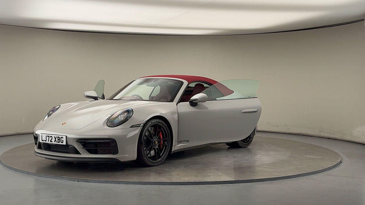 More views of Porsche 911