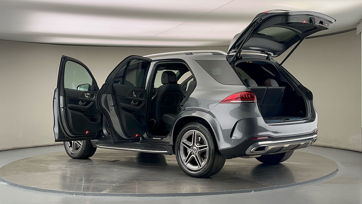 More views of Mercedes-Benz GLE
