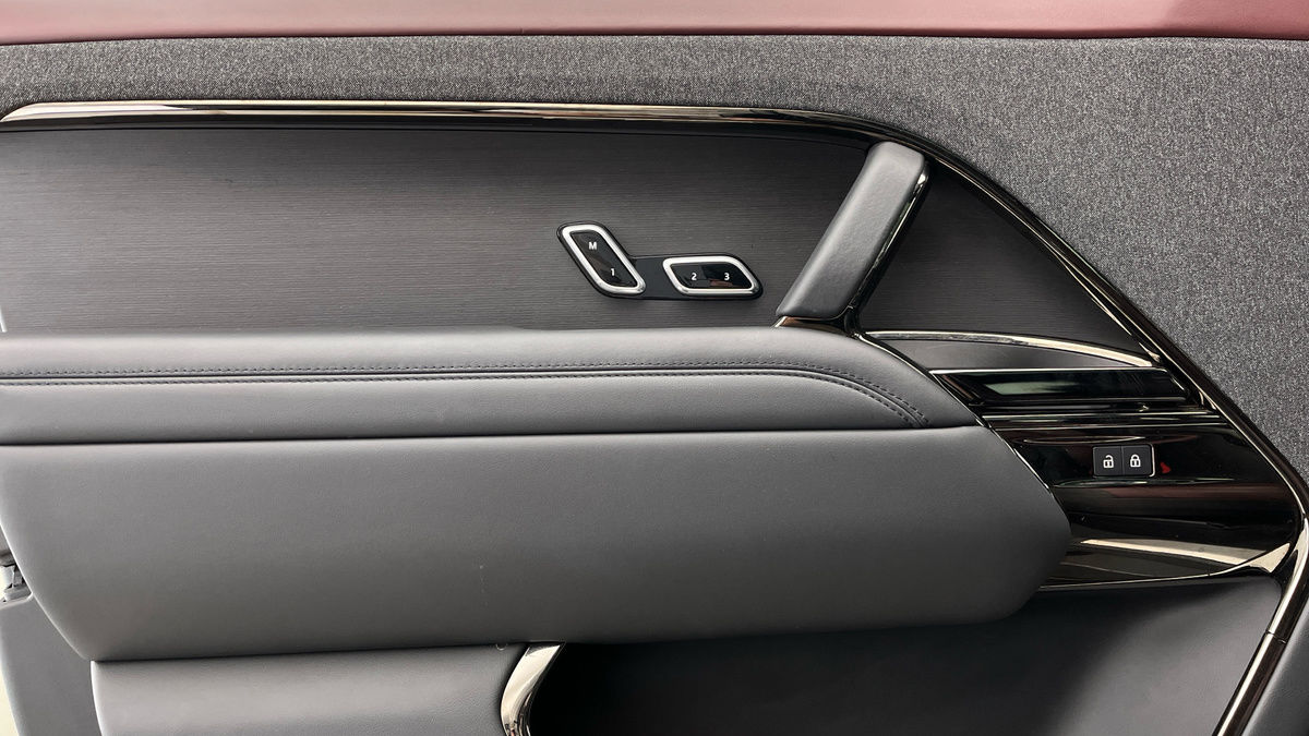 Land Rover Range Rover Sport Image 19