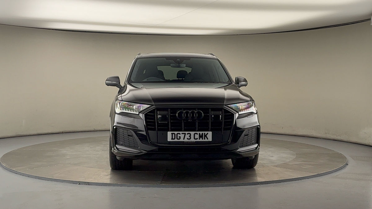 More views of Audi Q7
