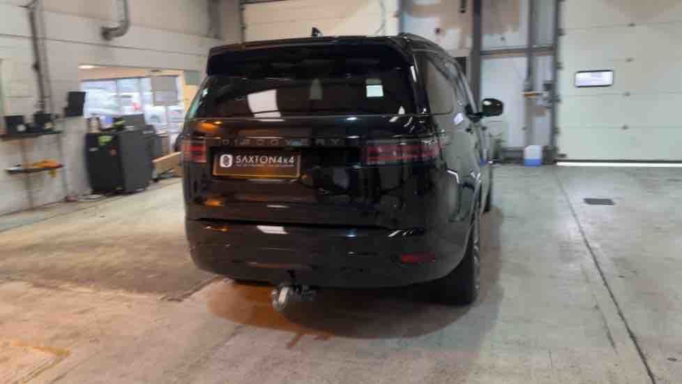 More views of Land Rover Discovery