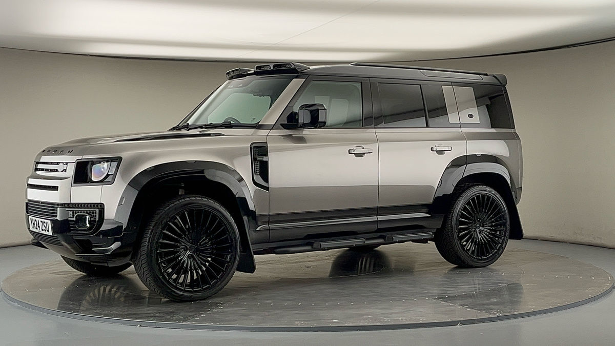 More views of Land Rover Defender 110