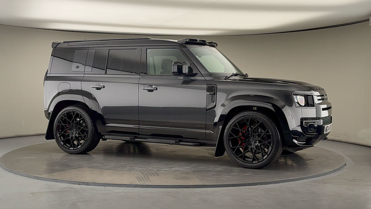 More views of Land Rover Defender 110