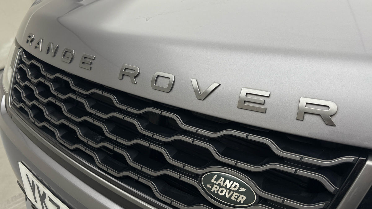 Land Rover Range Rover Sport Image 24
