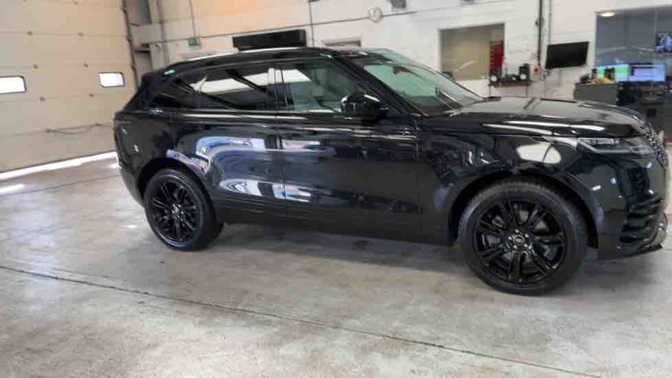 More views of Land Rover Range Rover Velar