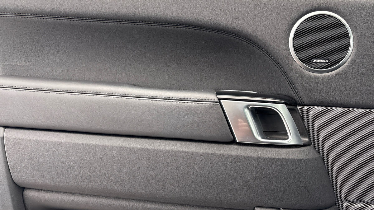 Land Rover Range Rover Sport Image 19