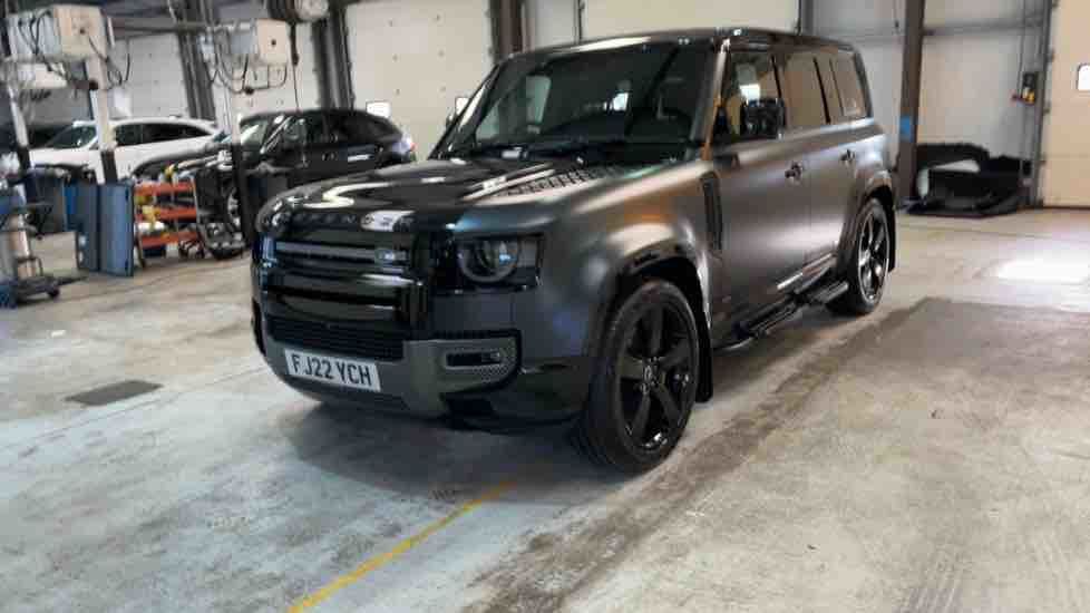 More views of Land Rover Defender 110