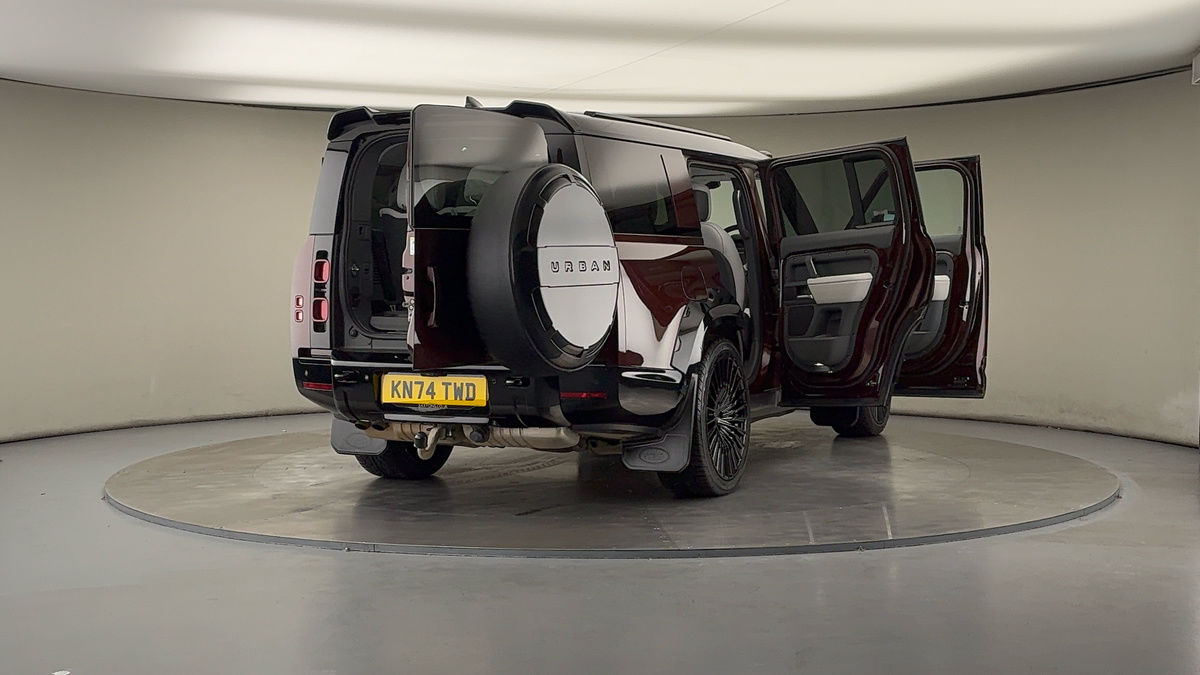 More views of Land Rover Defender 130