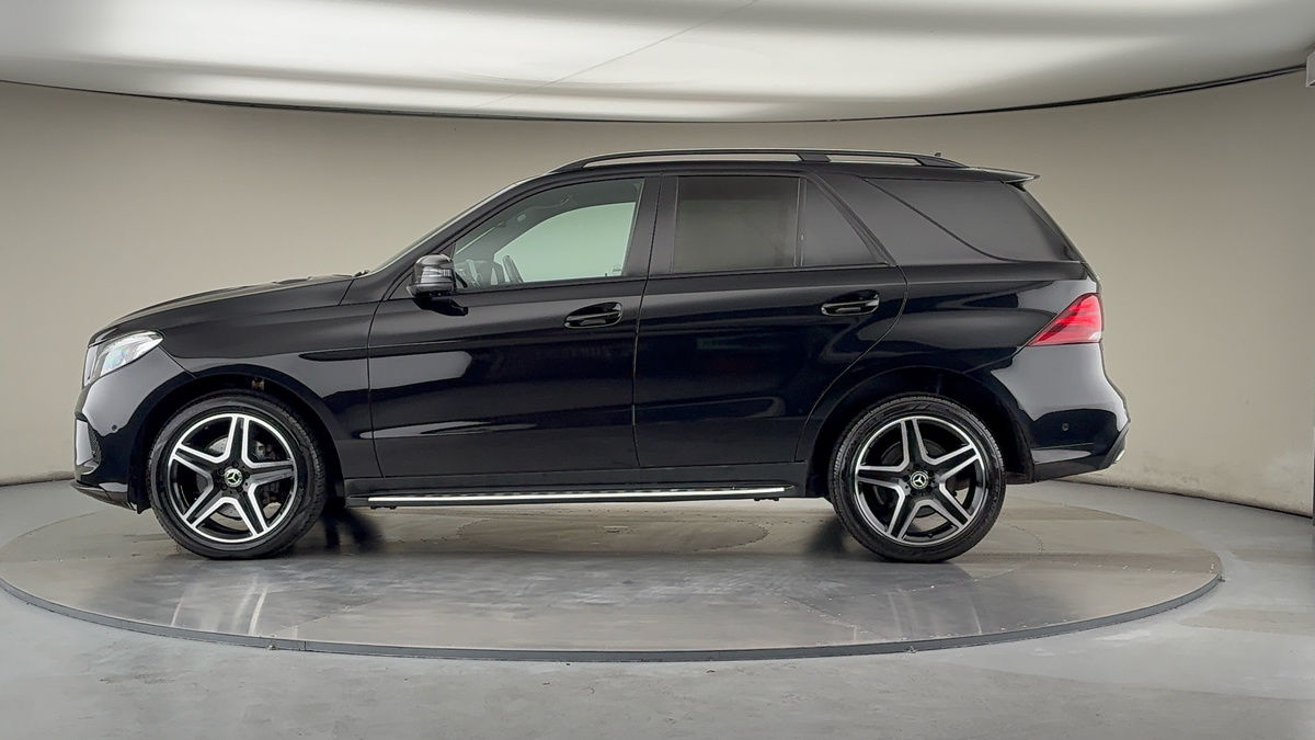 Mercedes-Benz GLE Image 15
