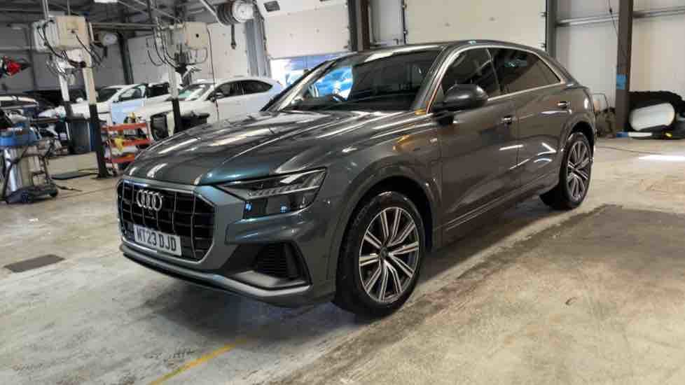 More views of Audi Q8