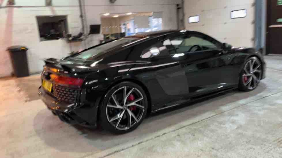 More views of Audi R8