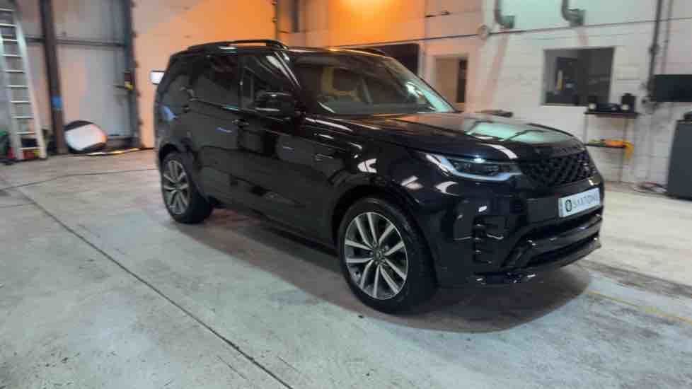 More views of Land Rover Discovery