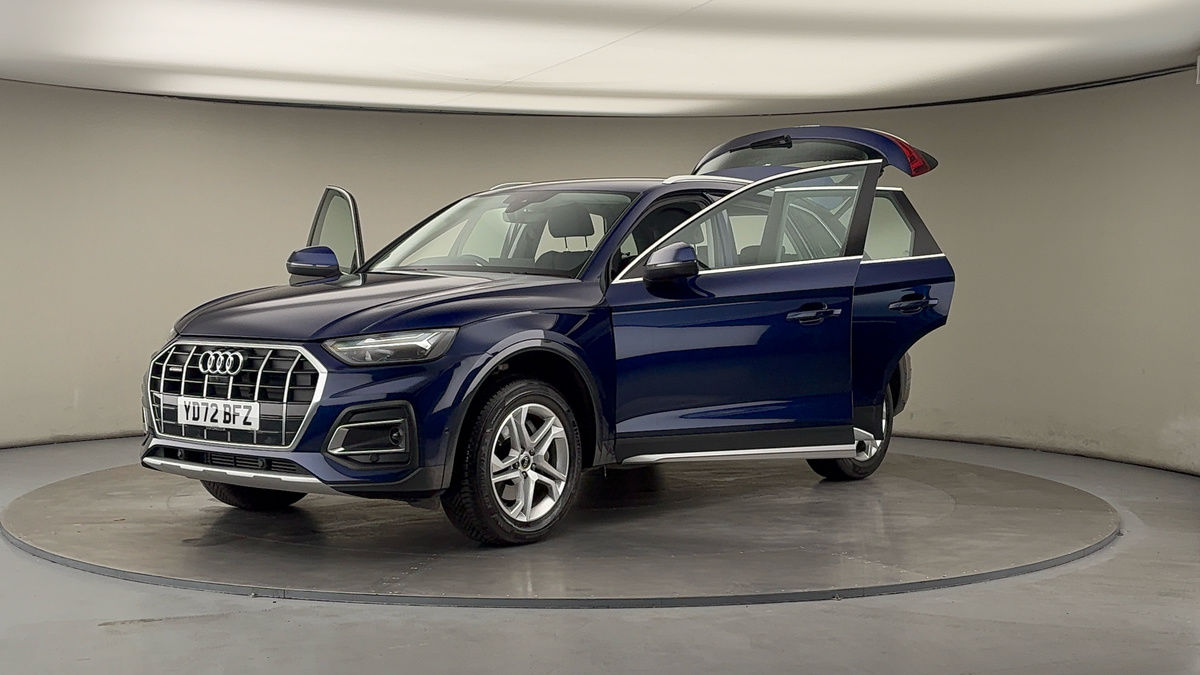 More views of Audi Q5