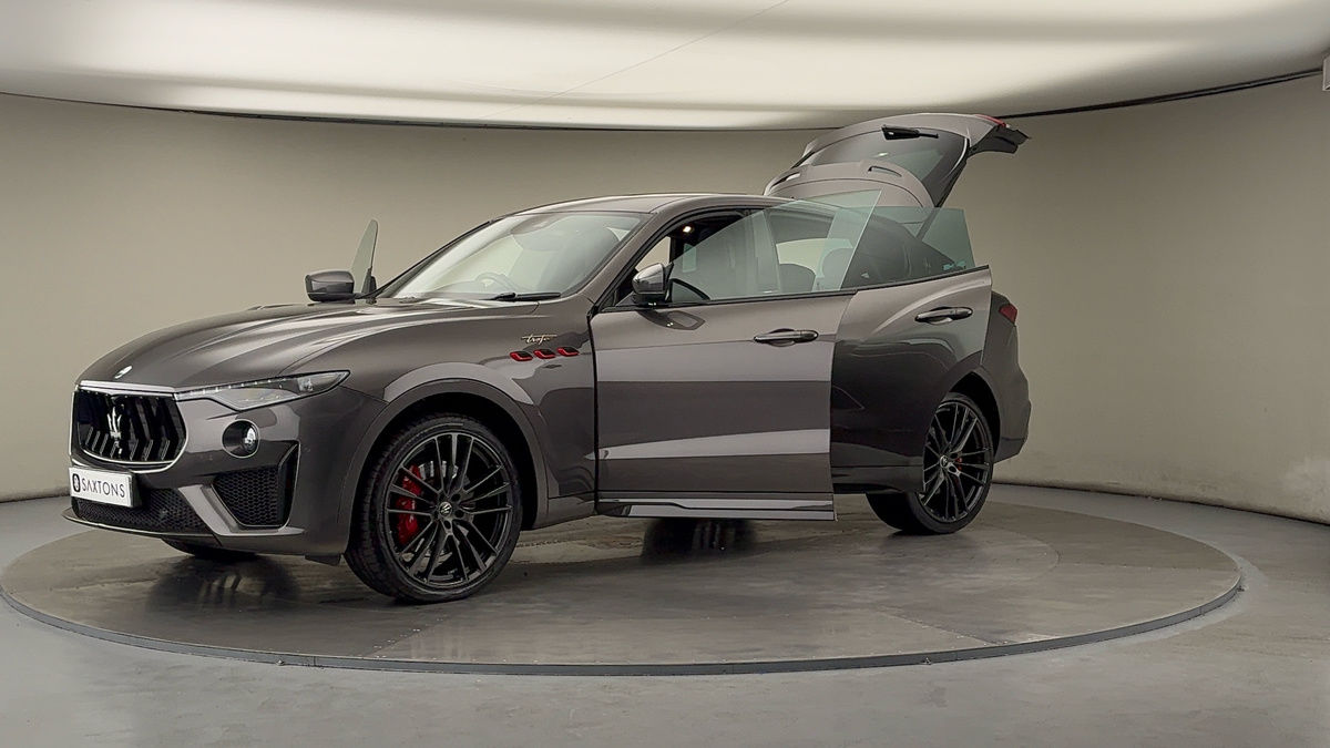 Maserati Levante Image 22