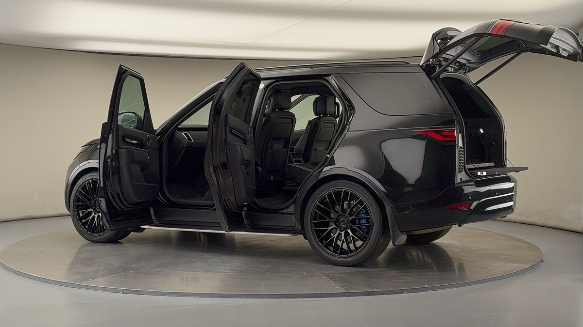 More views of Land Rover Discovery