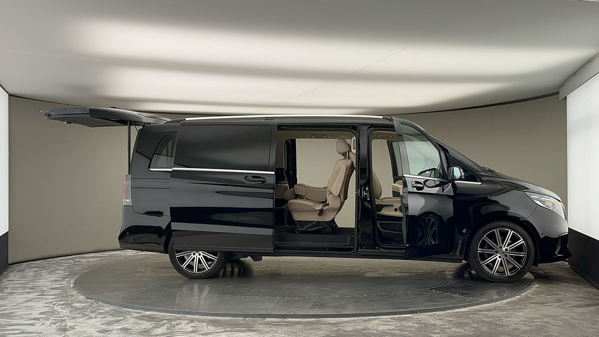 More views of Mercedes-Benz V Class