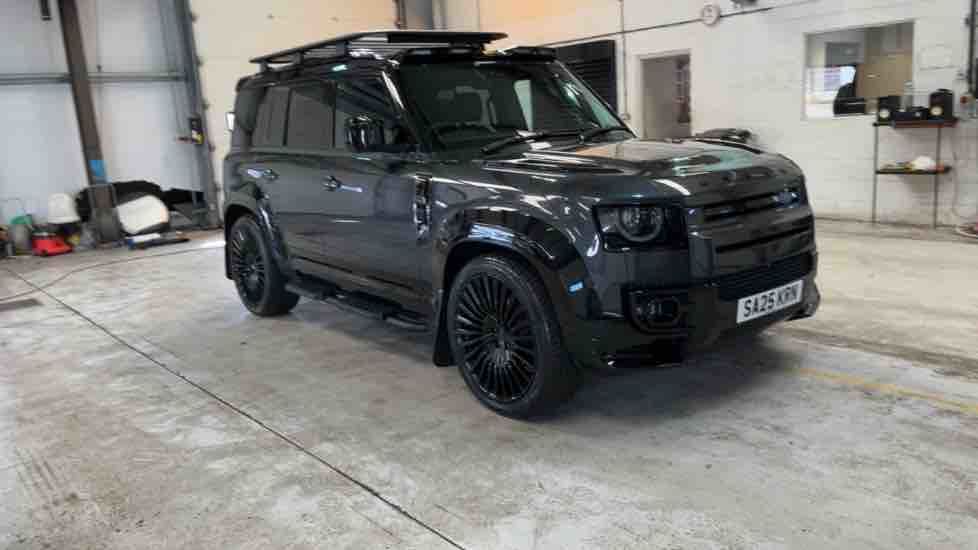 More views of Land Rover Defender 110