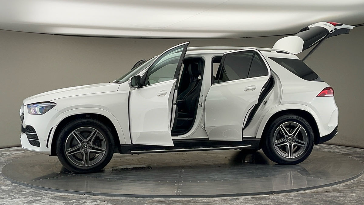 More views of Mercedes-Benz GLE