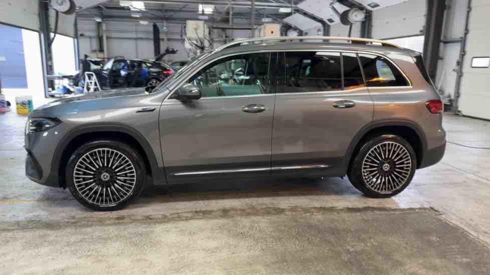 More views of Mercedes-Benz EQB
