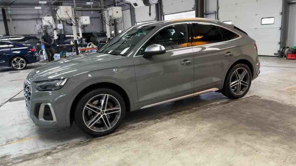 More views of Audi SQ5