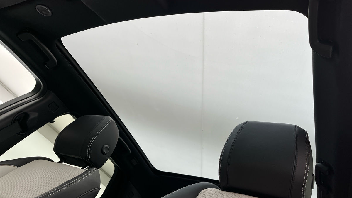 Land Rover Discovery Sport Image 6