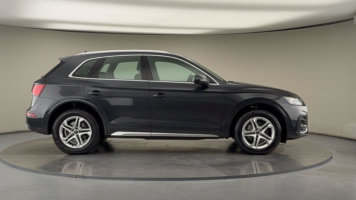 Audi Q5 Image 16